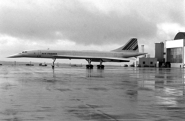 File:Concorde 1977.jpg