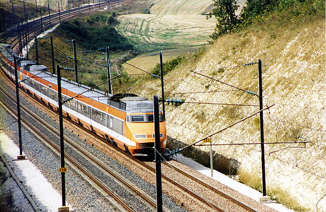 File:TGV original livery 1987.jpg