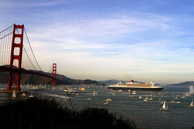 File:RMS Queen Mary 2 in san francisco bay.jpg