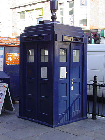 File:Earls Court Police Box.jpg