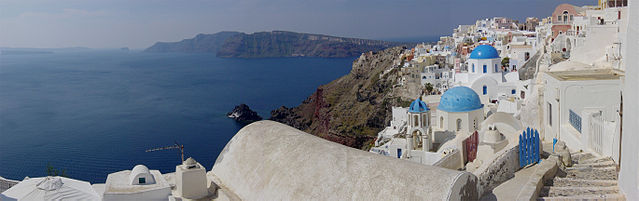 File:SantoriniPartialPano.jpg