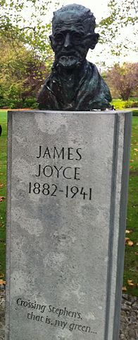 File:James-Joyce-Stephens-Green.jpg