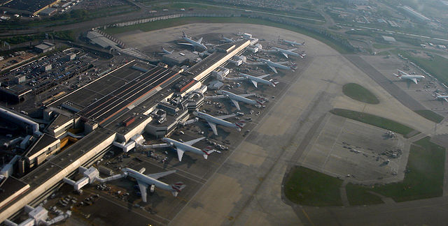 File:Heathrow LON 04 07 77.JPG