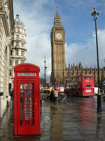 File:London Big Ben Phone box.jpg