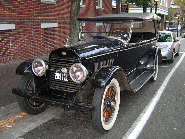 File:1922 Lincoln touring automobile.jpg