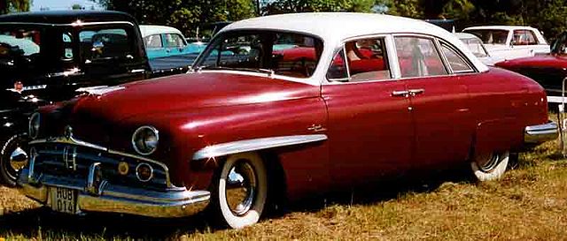 File:Lincoln Cosmopolitan 1949.jpg