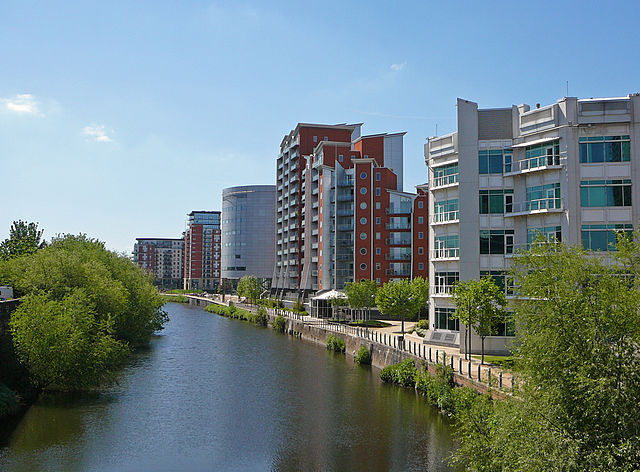 File:River Aire waterfront, Leeds 001.jpg