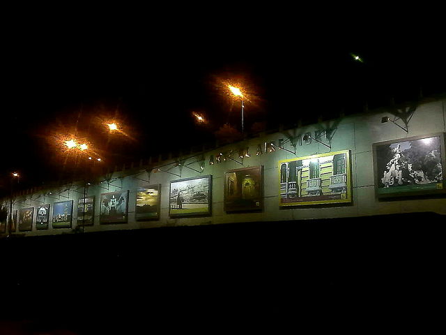 File:Exposici&oacute;n de Im&aacute;genes de La Paz, Arte al Aire Libre, Obrajes.jpg