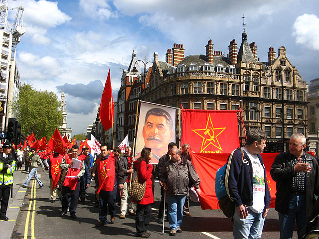 File:May Day in London.jpg
