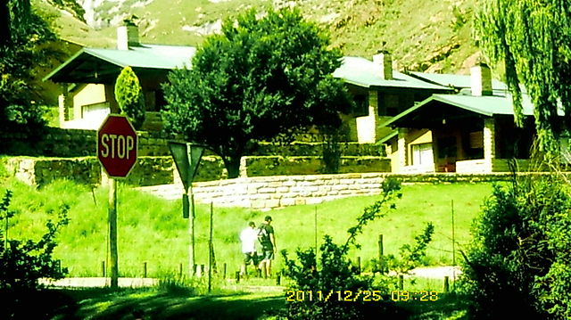 File:Glen Reenen in Golden Gate Nasionale Park.JPG