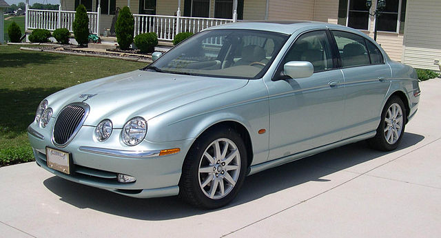 File:2001 Jaguar S-Type.JPG