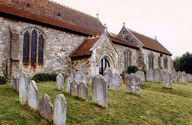 File:Brading Church Graveyard, Isle of Wight.jpg
