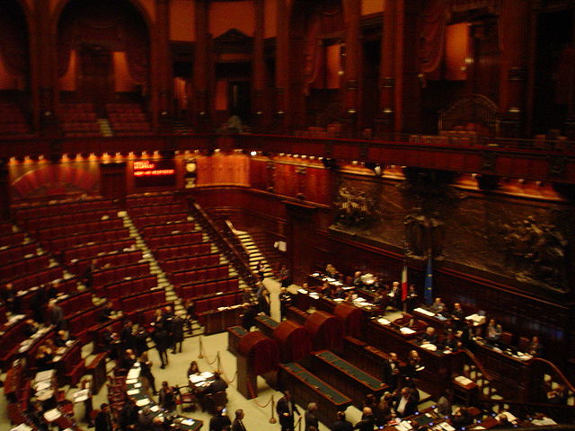 File:Aula Montecitorio.jpg