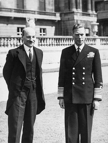 File:Attlee with GeorgeVI HU 59486.jpg