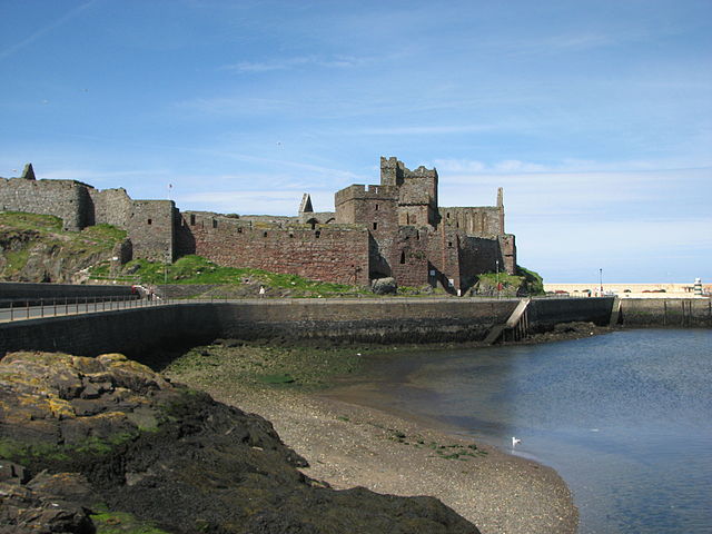 File:Isle of Man Peel Castle.jpg