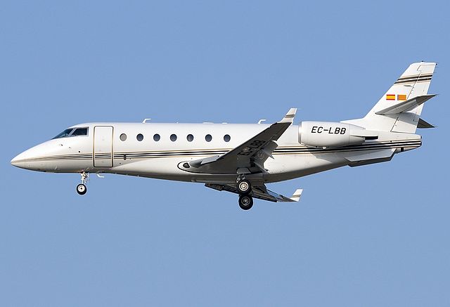 File:Executive Airlines Gulfstream Aerospace G200 JBM.jpg