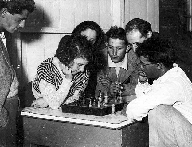 File:PikiWiki Israel 3120 Ein Hahoresh.jpg