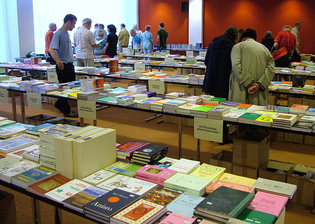File:Uk 2008 libroservo.JPG