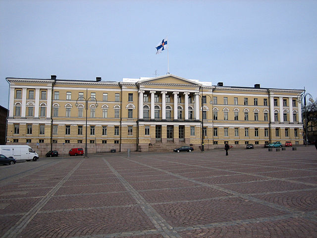 File:Helsingin yliopiston p&auml;&auml;rakennus.jpg