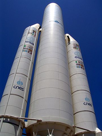 File:Ariane 5 (maquette).jpg
