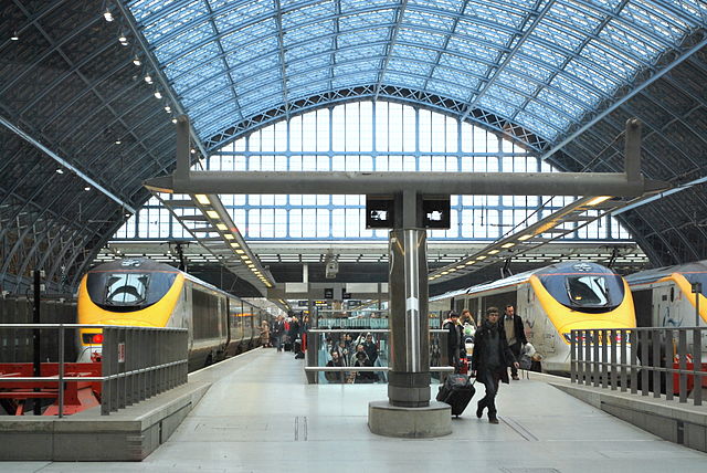 File:Eurostar trains at St Pancras.jpg