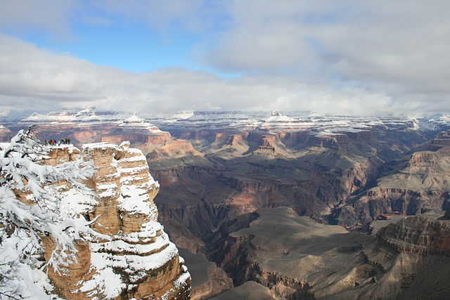 File:GrandCanyonWinter2008.JPG