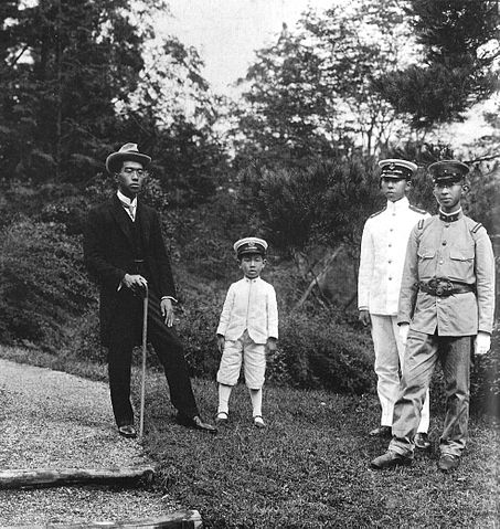 File:Emperor Taisho's sons 1921.jpg