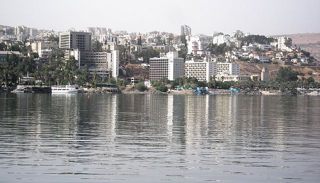 File:Tiberias hotels.JPG