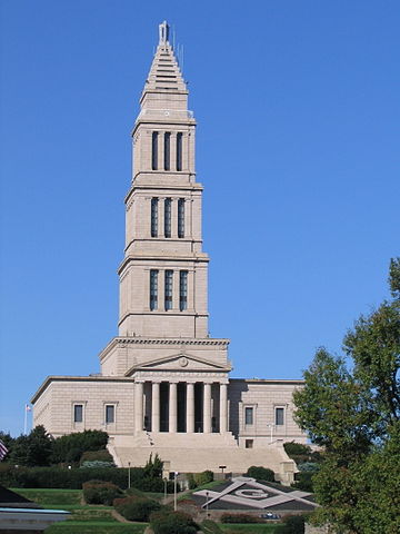 File:George Washington Masonic National Memorial from King Street Washington Metro station.JPG