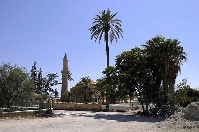 File:Hala Sultan Tekke.jpg