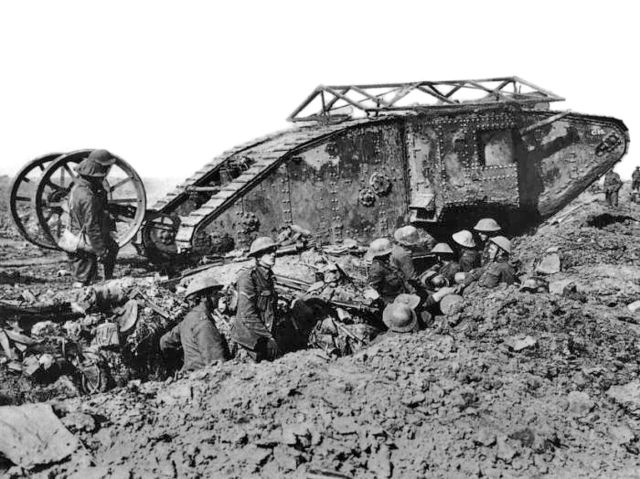 File:British Mark I male tank Somme 25 September 1916.jpg