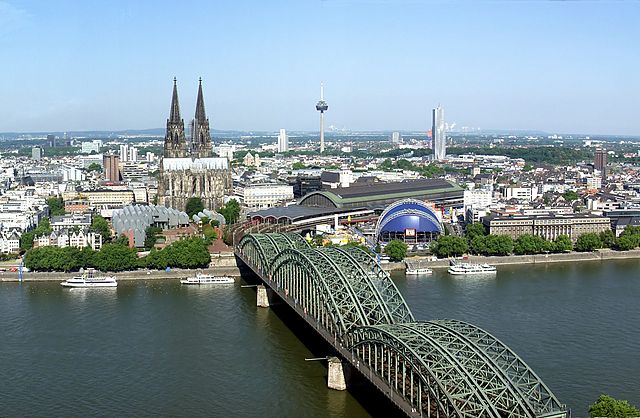 File:K&ouml;ln Panorama.jpg