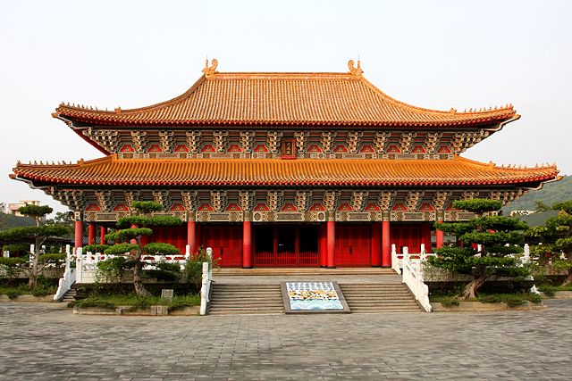 File:Confucius temple Kaohsiung amk.jpg