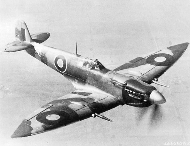 File:Spitfire VII Langley USA.jpg