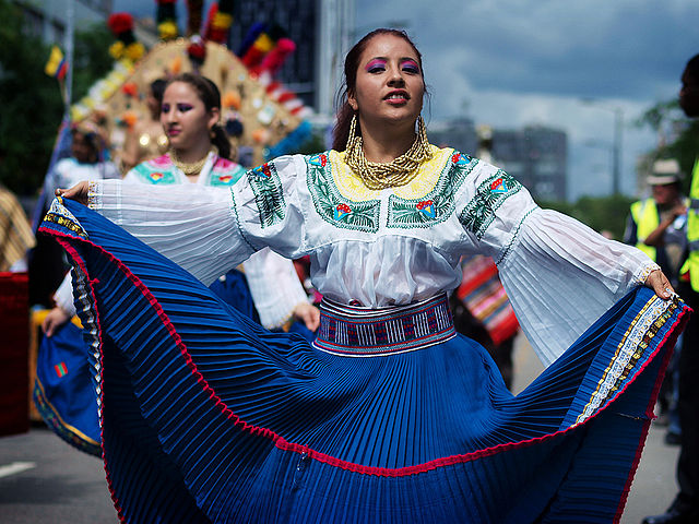 File:Ecuadorian dress, Carnival del Pueblo 2010, London.jpg