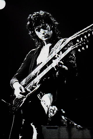 File:Jimmy Page early.jpg