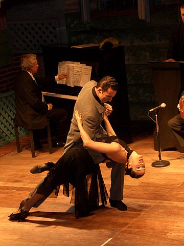 File:Tango-Show-Buenos-Aires-01.jpg