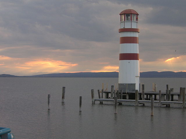 File:Neusiedler See -- Podersdorf.jpg