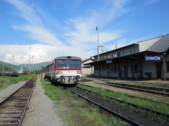 File:Passanger train at stakcin slovakia.jpg