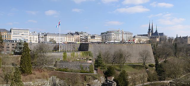 File:Luxembourg (city) - view from Metz square.jpg