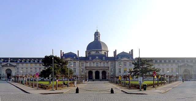 File:P1000513 Paris XIII Salpetri&egrave;re reductwk.JPG