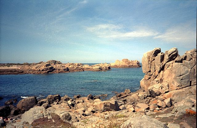 File:Guernsey landscape 2 (1993).jpg