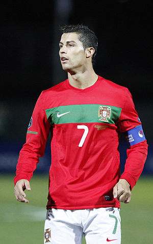 File:Cristiano Ronaldo - Dagur Brynj&oacute;lfsson.jpg