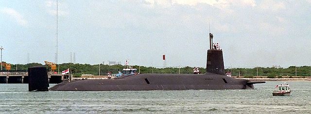 File:HMS Vanguard April 1994.jpg