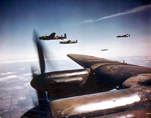File:Avro Lancasters flying in loose formation.jpg
