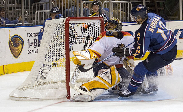 File:Peter Bondra scoring.jpg