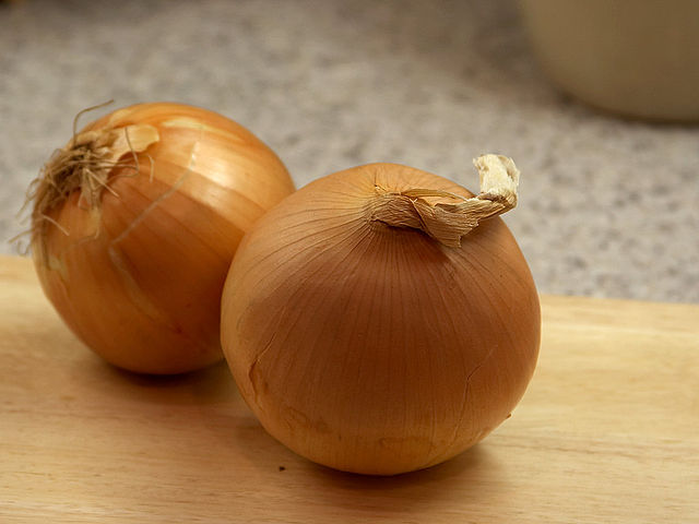 File:YellowOnions.jpg