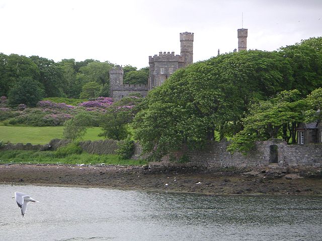 File:Scotland Lewis Stornoway castle.jpg