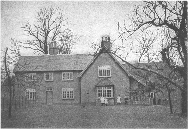 File:George Eliot's birthplace - South Farm - Arbury Project - Gutenberg eText 19222.jpg