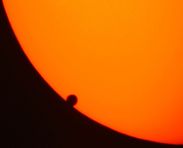 File:Venustransit 2004-06-08 07-44.jpg